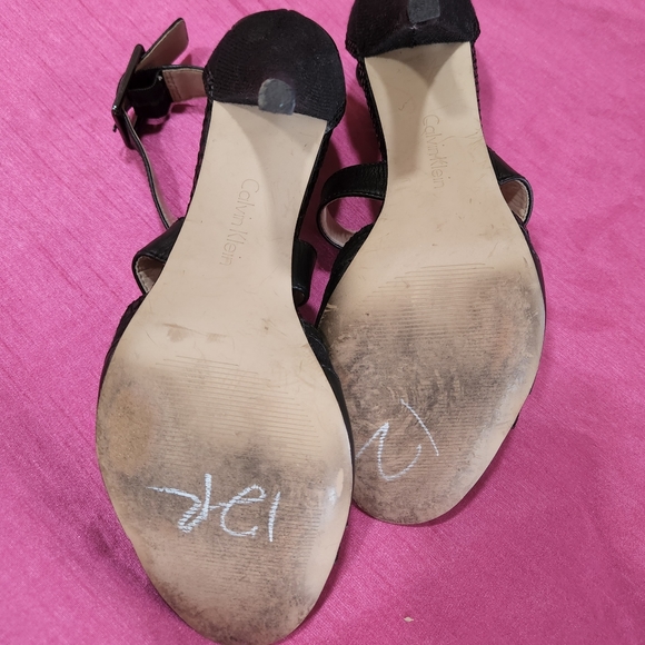 Fabulous Zahara Linen Heels * Clavin Klein. - Picture 6 of 8